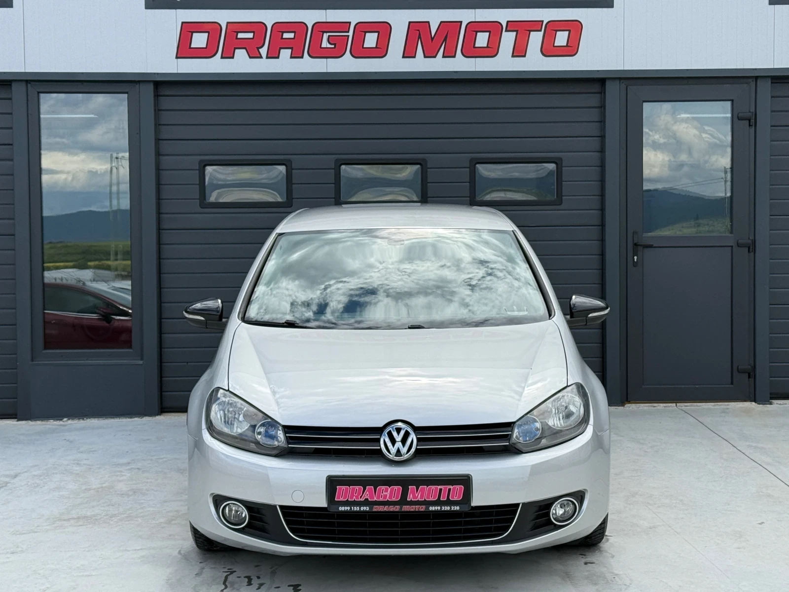 VW Golf 1.6TDi, DSG, * 196 000км* Навигация, Климатроник!, снимка 2 - Автомобили и джипове - 54566140