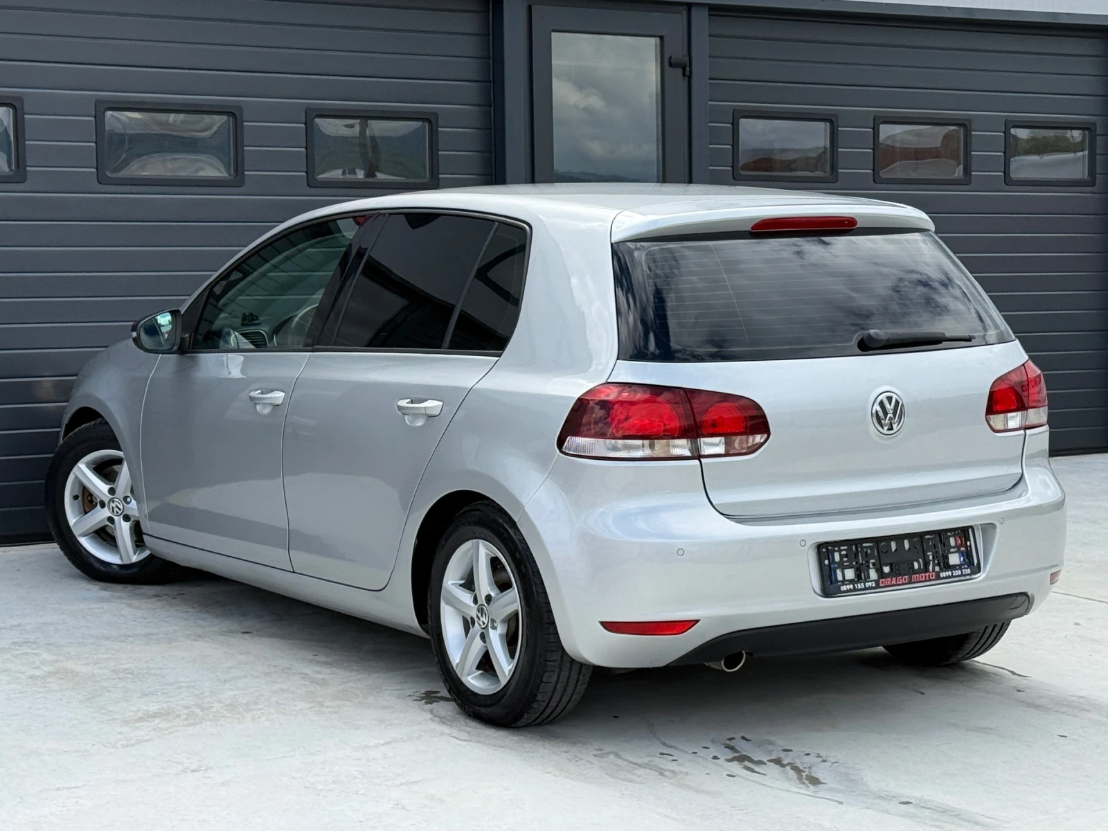 VW Golf 1.6TDi, DSG, * 196 000км* Навигация, Климатроник!, снимка 4 - Автомобили и джипове - 54566140