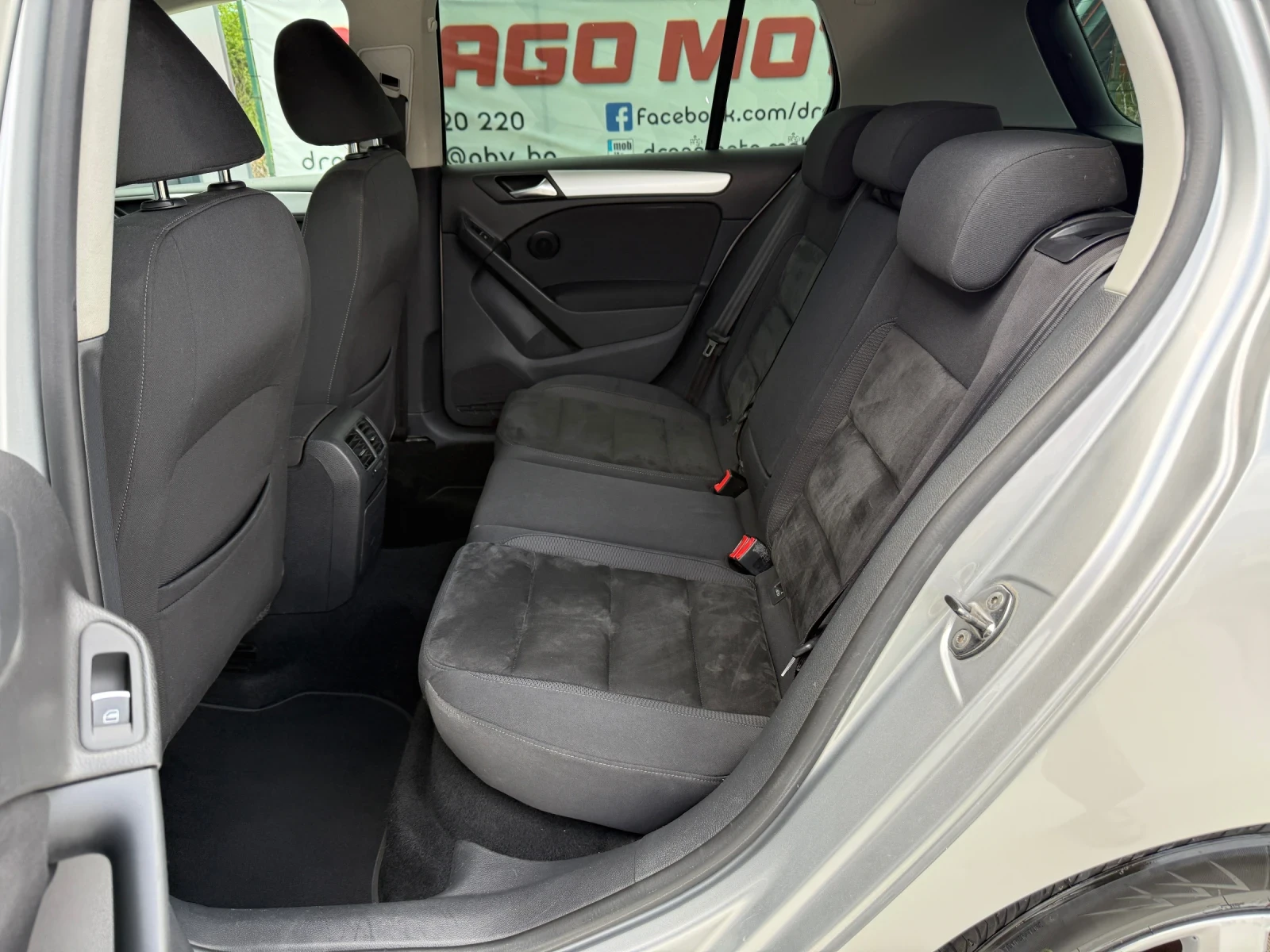 VW Golf 1.6TDi, DSG, * 196 000км* Навигация, Климатроник!, снимка 7 - Автомобили и джипове - 54566140