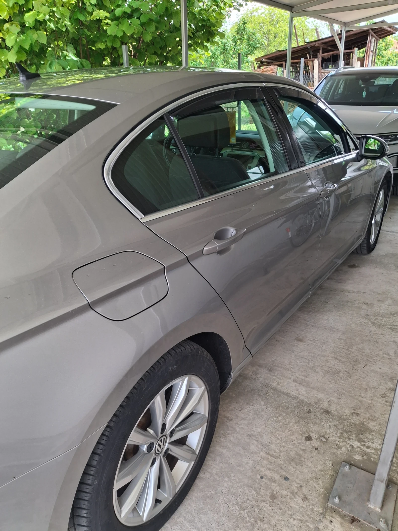 VW Passat, снимка 16 - Автомобили и джипове - 54585224
