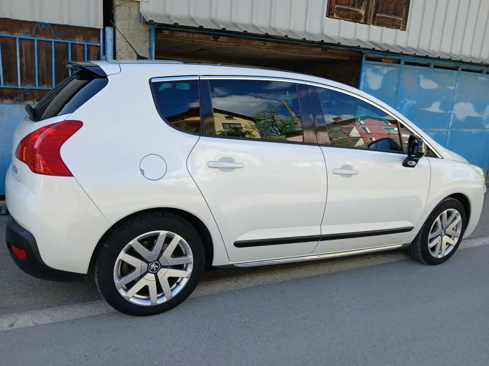 Peugeot 3008 Hibrid, снимка 10 - Автомобили и джипове - 54750064