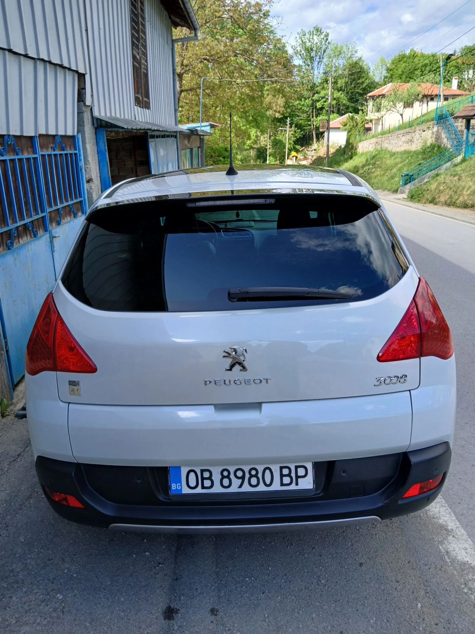 Peugeot 3008 Hibrid, снимка 2 - Автомобили и джипове - 54750064