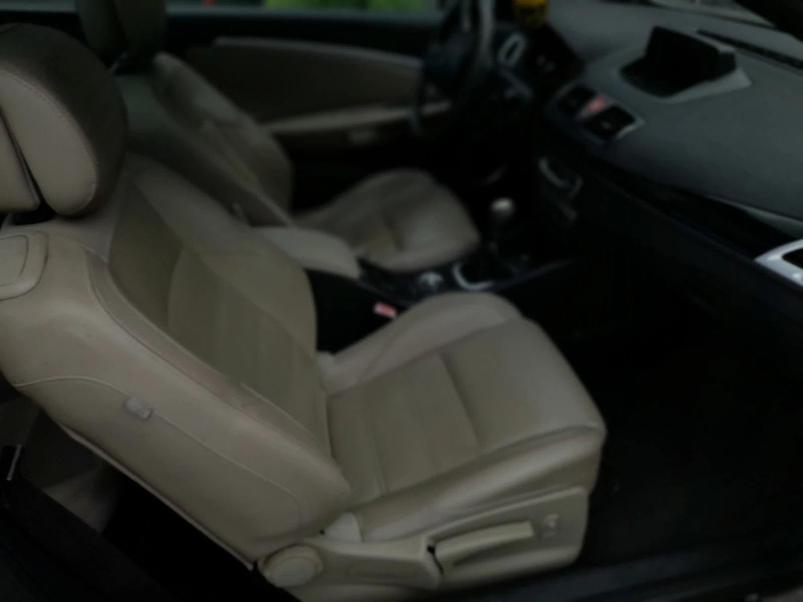 Renault Megane Кабрио, снимка 11 - Автомобили и джипове - 55119973