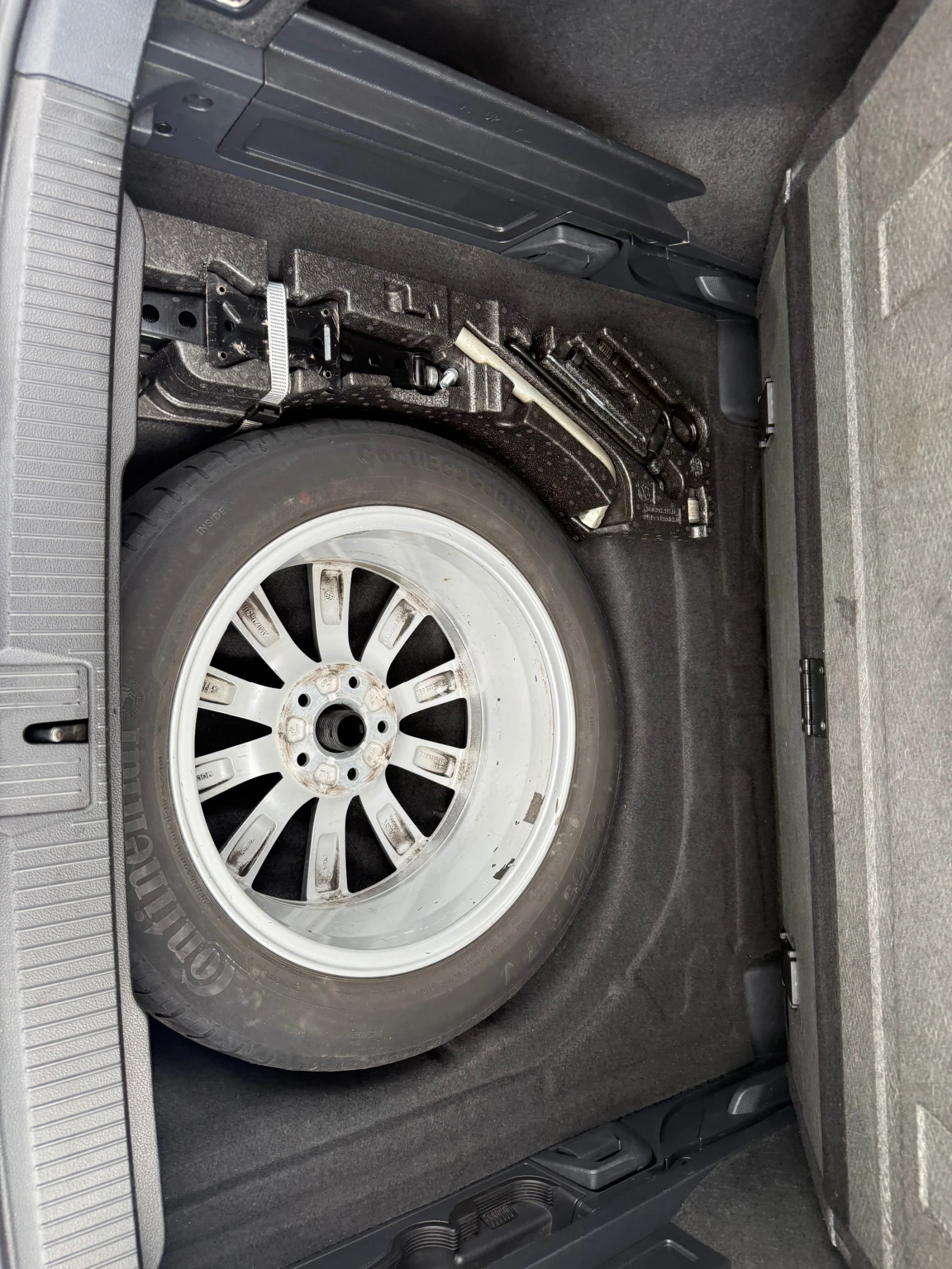 VW Passat Автоматик, снимка 12 - Автомобили и джипове - 55435102