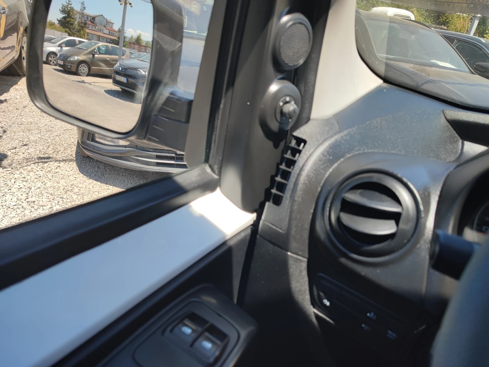 Fiat Fiorino 1.4-78ks-МЕТАН-ПАРКТРОНИК, снимка 13 - Автомобили и джипове - 55539837