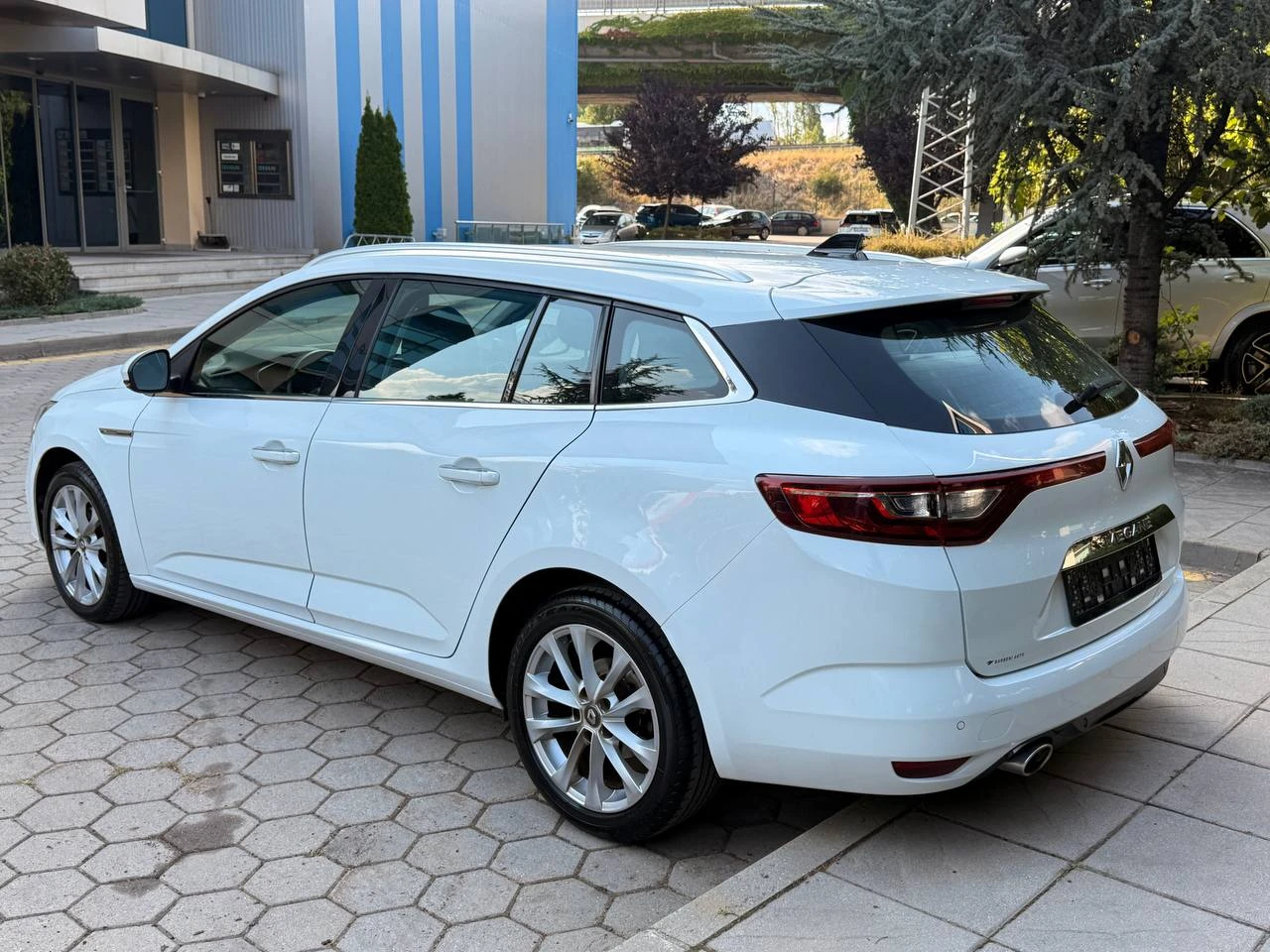 Renault Megane 1.5DCI* NAVI* ПЕРФЕКТЕН* , снимка 6 - Автомобили и джипове - 55833265