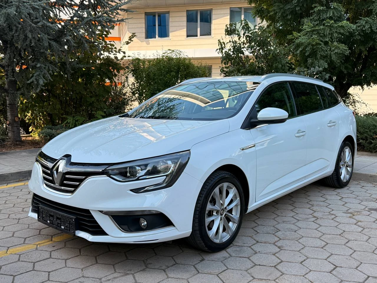 Renault Megane 1.5DCI* NAVI* ПЕРФЕКТЕН* 