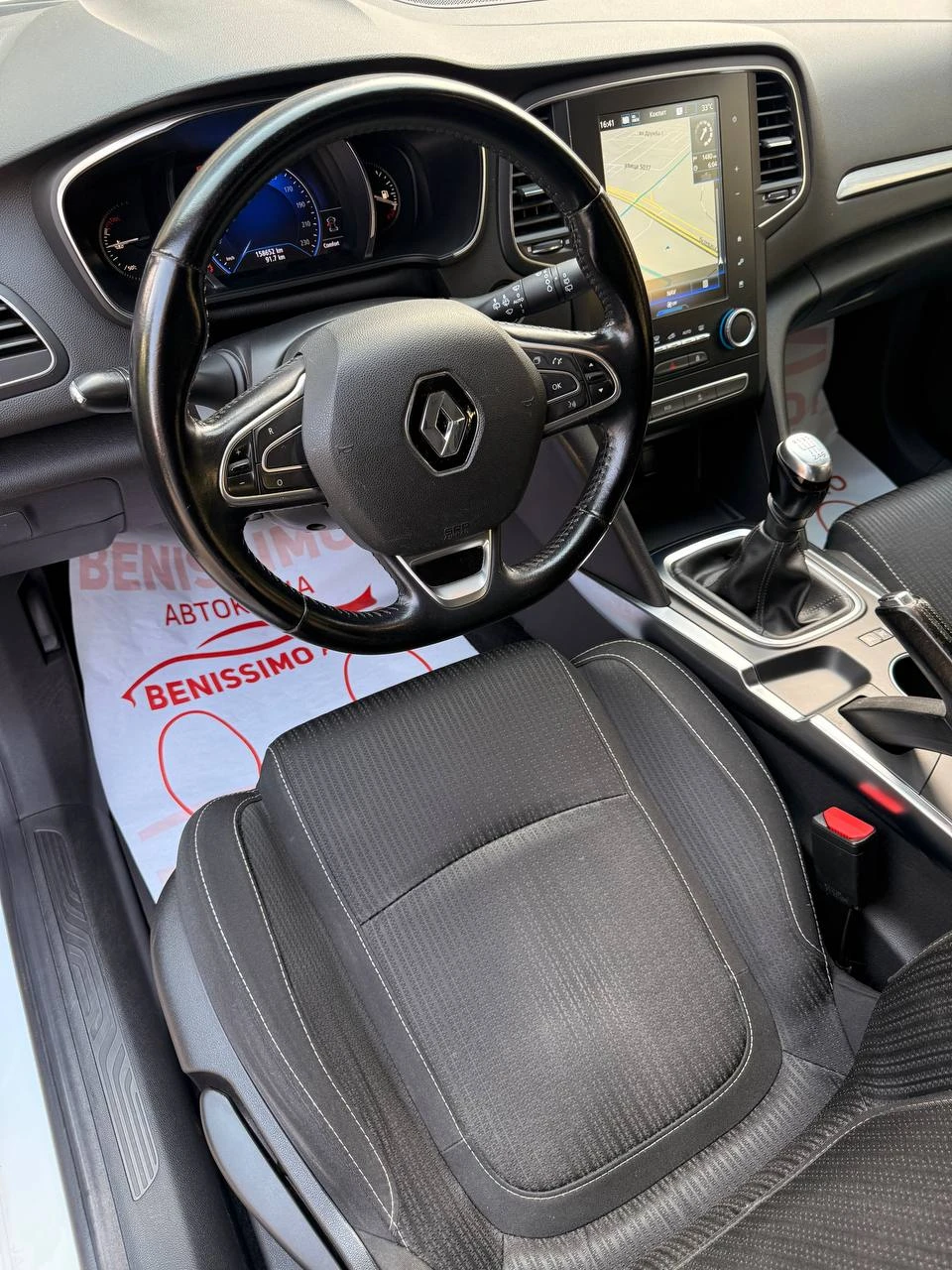 Renault Megane 1.5DCI* NAVI* ПЕРФЕКТЕН* , снимка 14 - Автомобили и джипове - 55833265