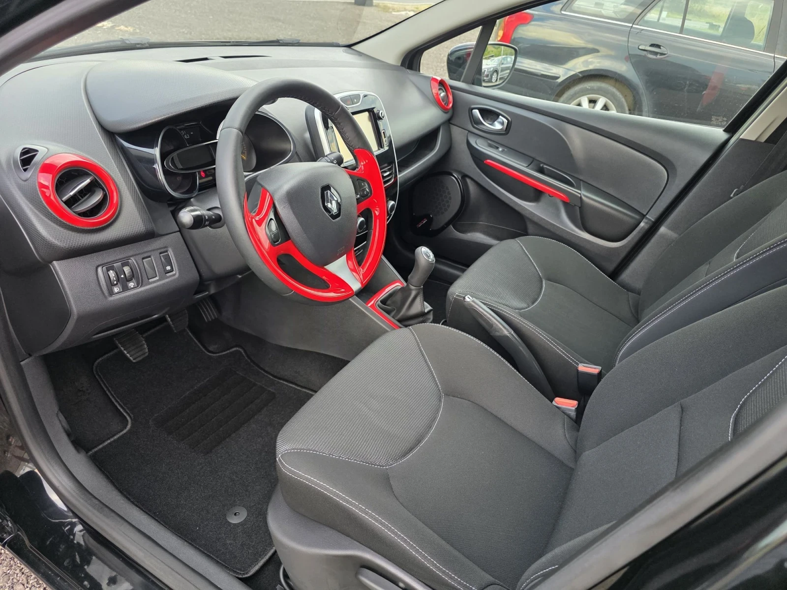 Renault Clio Обслужен/Нави/Euro6b, снимка 7 - Автомобили и джипове - 56049805