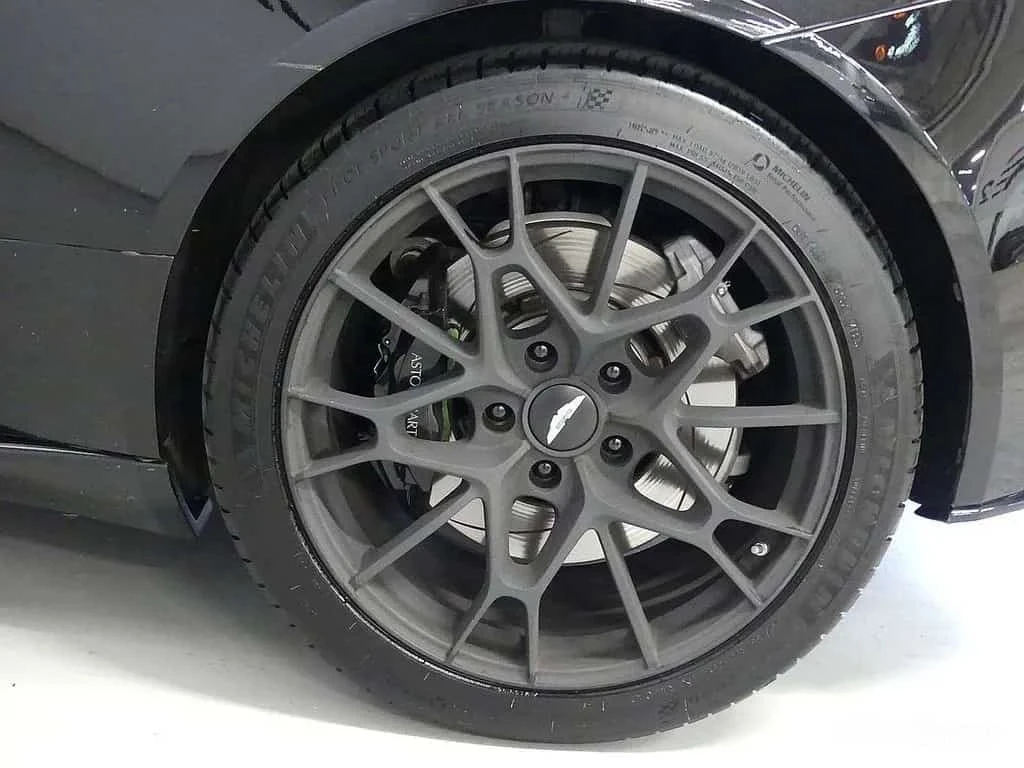 Aston Martin * DB11  * ��������� ���� �� ��������  | Mobile.bg � ����������� 4