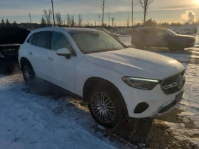 Mercedes-Benz GLC 300 * PANO* ПОДГРЕВИ* LANE ASSIST* CARFAX * , снимка 2 - Автомобили и джипове - 53619166