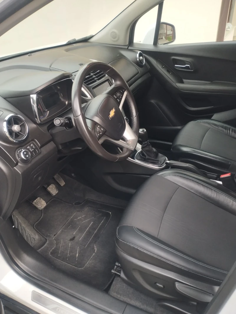 Chevrolet Trax, снимка 4 - Автомобили и джипове - 51502460