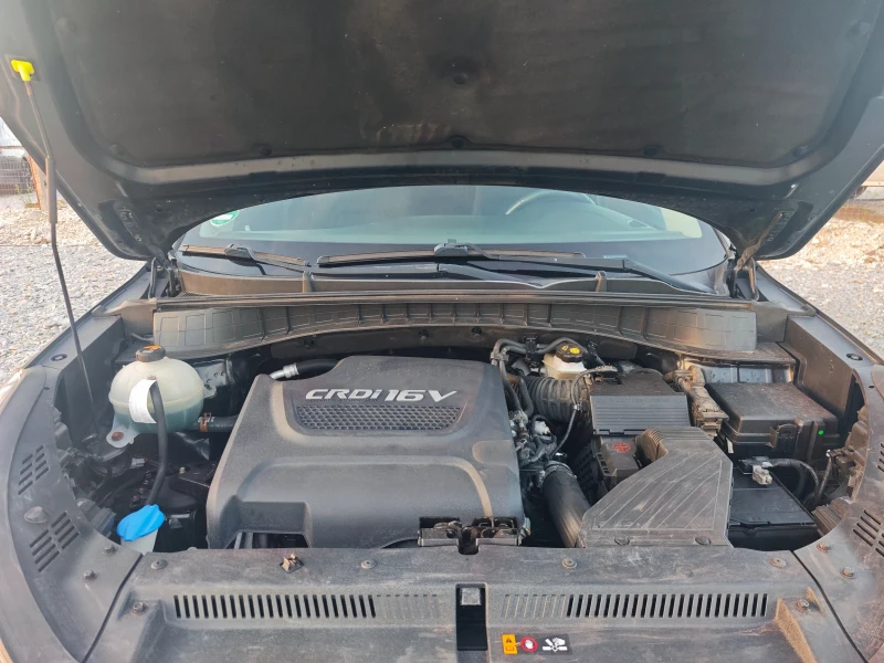 Hyundai Tucson 2.0 CRDI 4X4 , снимка 16 - Автомобили и джипове - 52265156