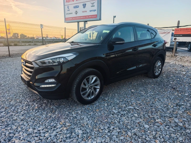 Hyundai Tucson 2.0 CRDI 4X4 , снимка 3 - Автомобили и джипове - 52265156