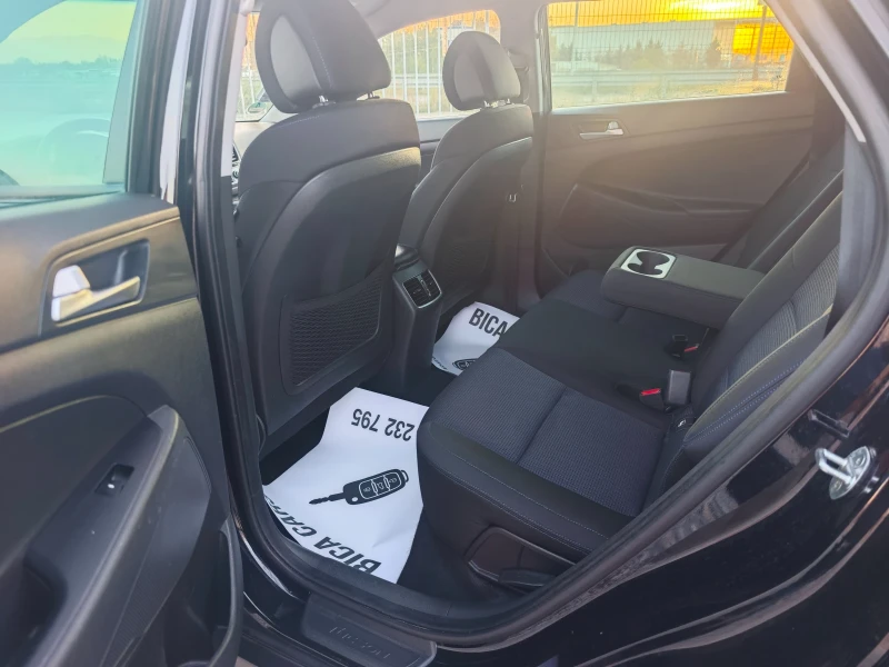 Hyundai Tucson 2.0 CRDI 4X4 , снимка 8 - Автомобили и джипове - 52265156