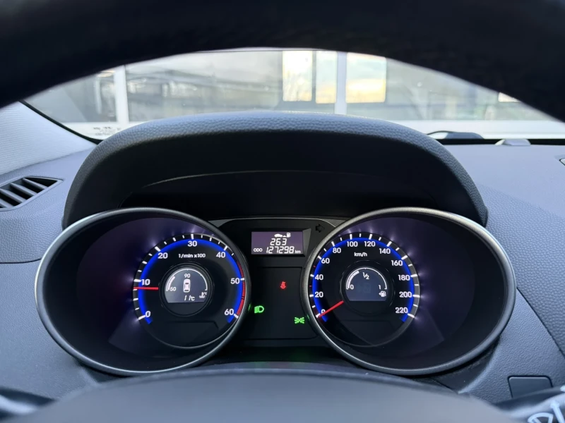 Hyundai IX35 2.0д 184 кс 4х4, снимка 7 - Автомобили и джипове - 53475401