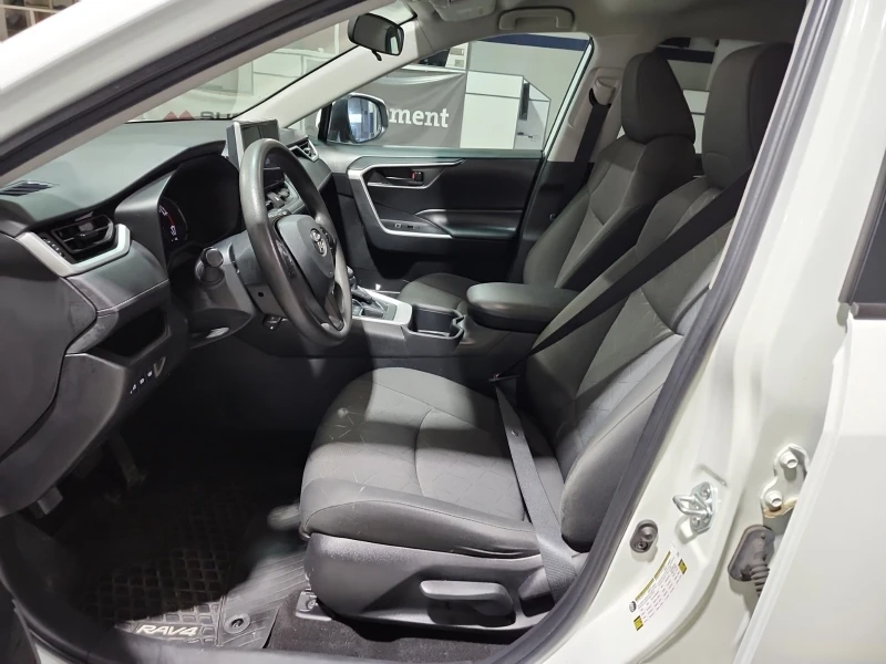 Toyota Rav4 LE| 2.5L| 4X4| CARFAX| 2 КЛЮЧА, снимка 8 - Автомобили и джипове - 53496206