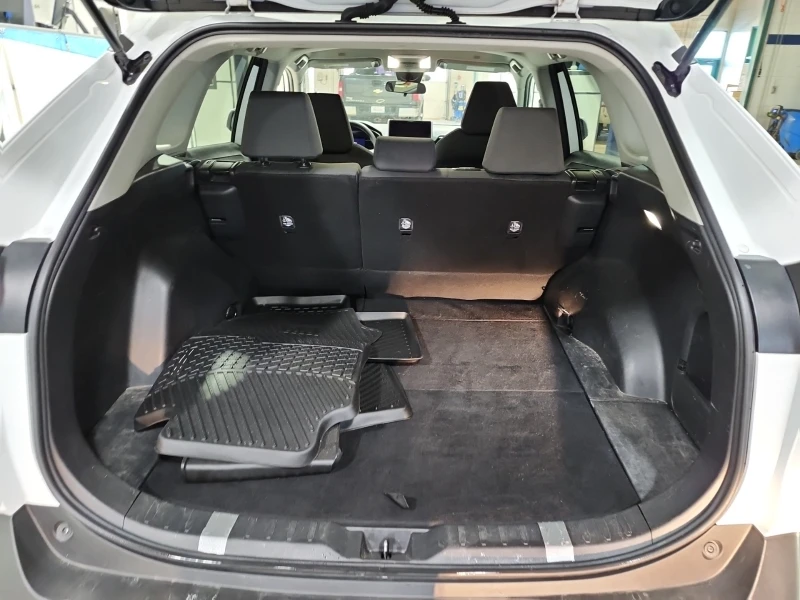 Toyota Rav4 LE| 2.5L| 4X4| CARFAX| 2 КЛЮЧА, снимка 6 - Автомобили и джипове - 53496206