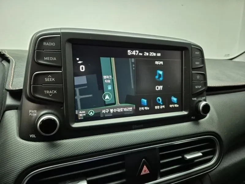 Hyundai Kona 1.6Т, снимка 10 - Автомобили и джипове - 54257129