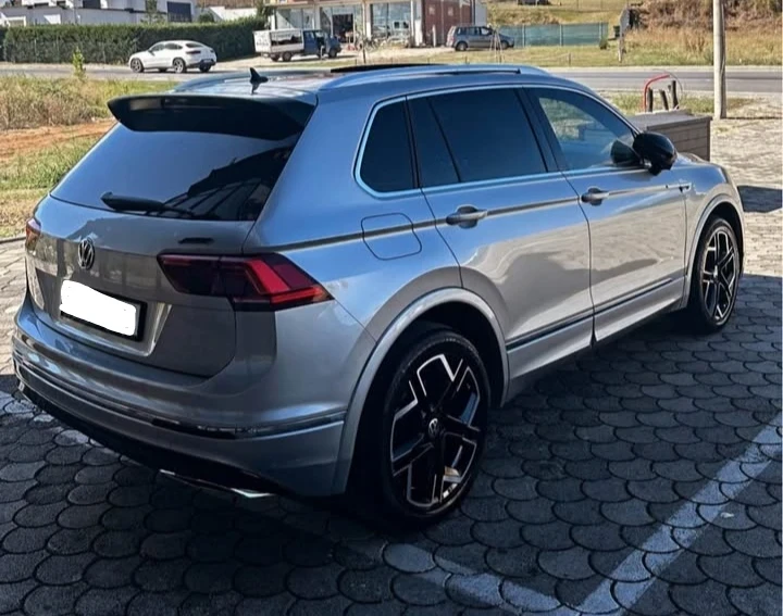VW Tiguan R Line 2.0TDI 4 Motion, снимка 4 - Автомобили и джипове - 55597252