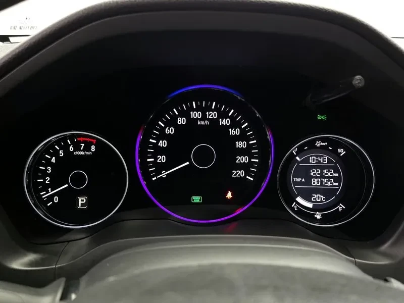 Honda Hr-v 1.8, снимка 15 - Автомобили и джипове - 55727164