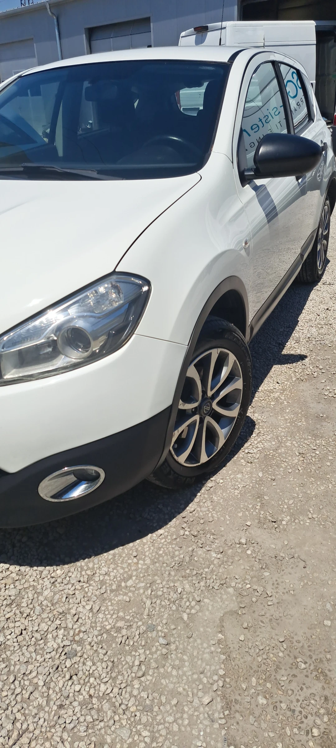 Nissan Qashqai 1.6I BRC - изображение 9