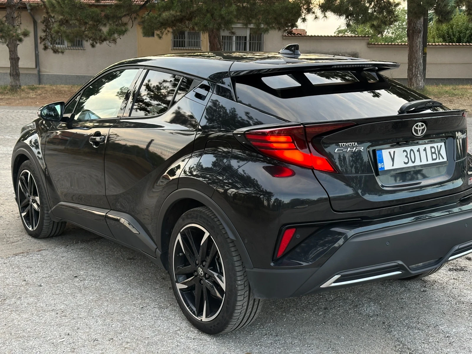 Toyota C-HR GR sport - изображение 3