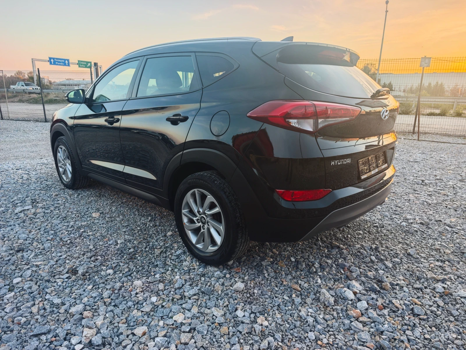 Hyundai Tucson 2.0 CRDI 4X4  | Mobile.bg   5