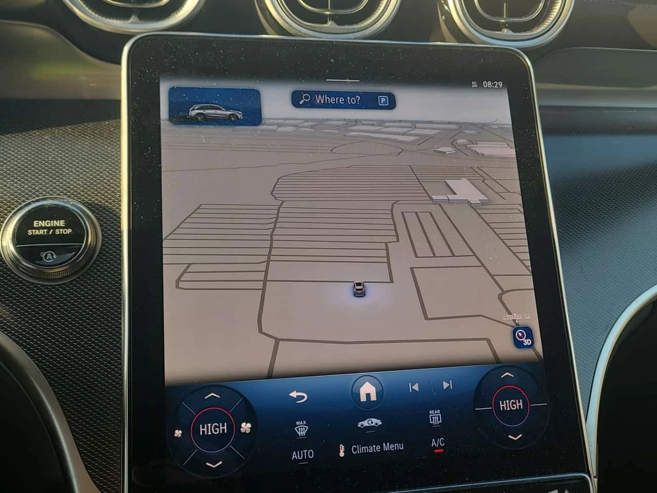 Mercedes-Benz GLC 300 * PANO* ПОДГРЕВИ* LANE ASSIST* CARFAX *  - изображение 9