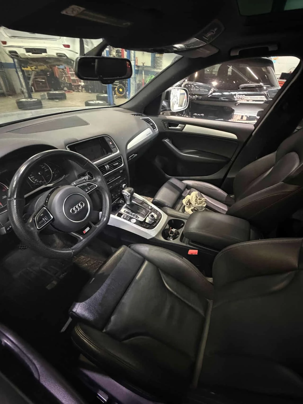 Audi Q5 3.0T TECHNIK| PANO| ПОДГРЕВИ| BOSE| , снимка 6 - Автомобили и джипове - 56197291
