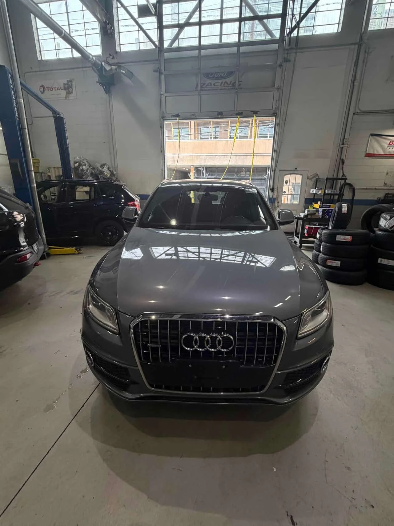 Audi Q5 3.0T TECHNIK| PANO| ПОДГРЕВИ| BOSE| , снимка 3 - Автомобили и джипове - 56197291