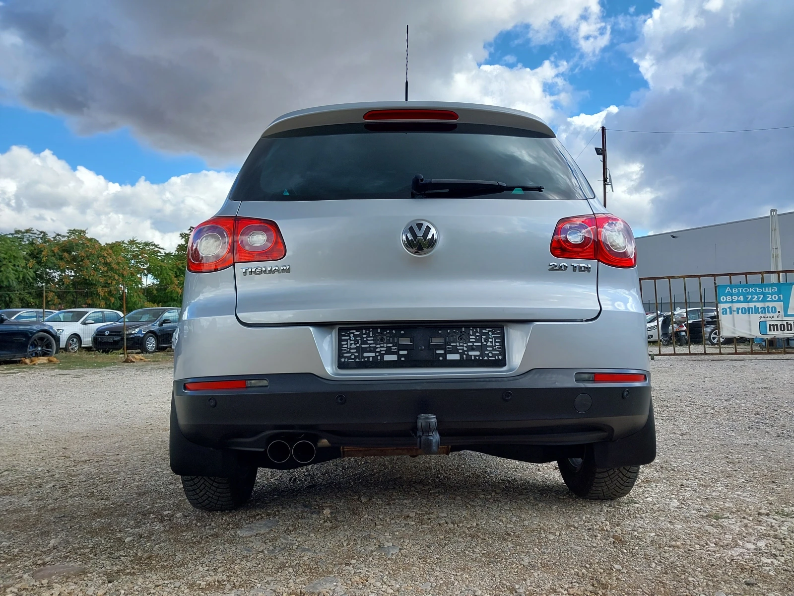 VW Tiguan 2.0- 140кс., 4х4, снимка 4 - Автомобили и джипове - 56289410