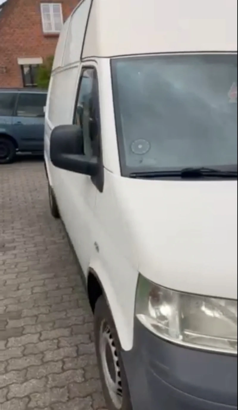 VW T5 2.5 TDI 131hp, снимка 8 - Бусове и автобуси - 47461251