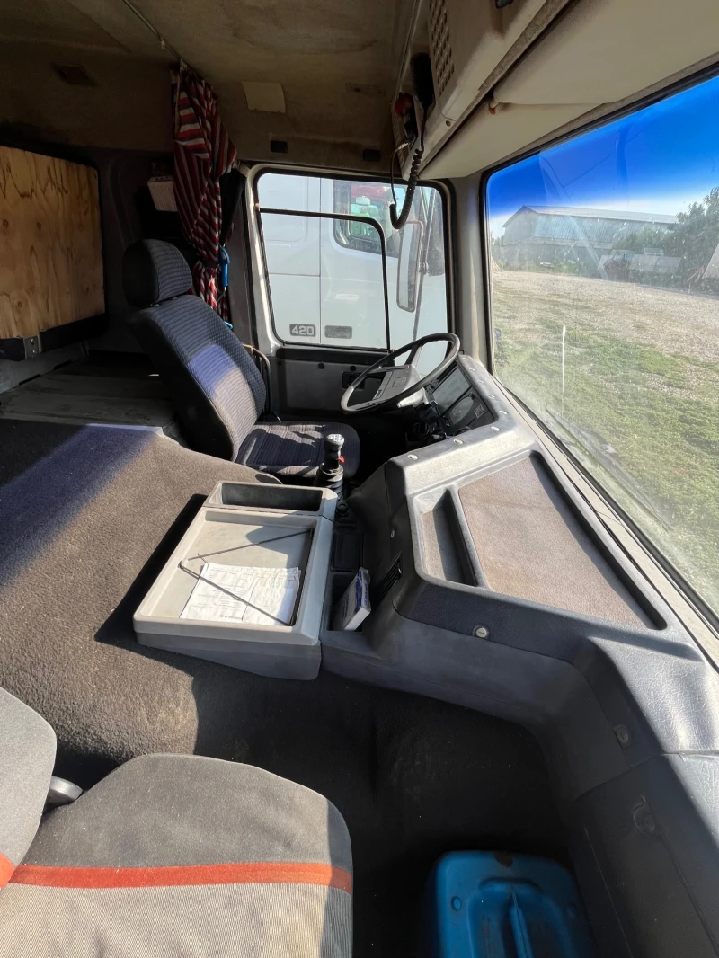 Volvo Fl С кран, снимка 6 - Камиони - 52661088