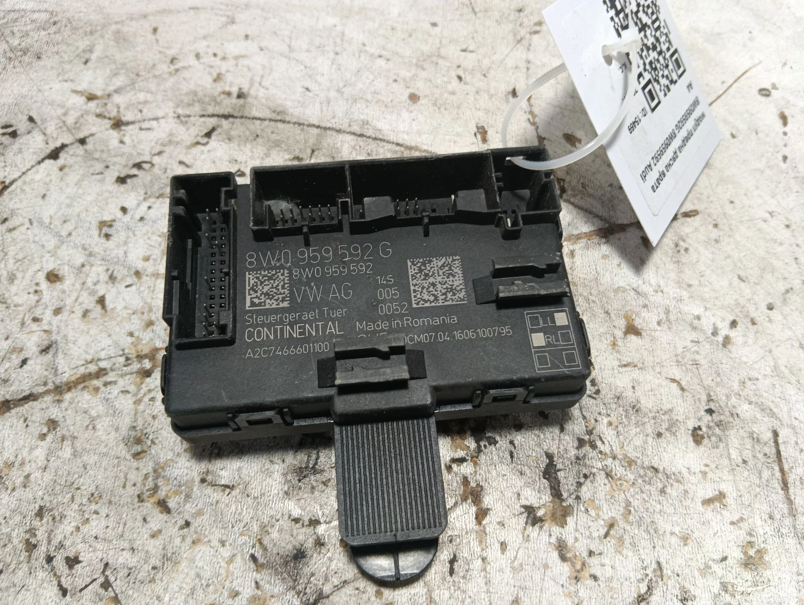 модул предна дясна врата 8W0959592G 8W0959592 Audi A4