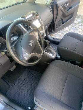 Hyundai Ix20 1, 6i Benzin 6 Speed Automat, снимка 3