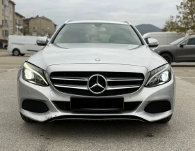     Mercedes-Benz 220 //* 