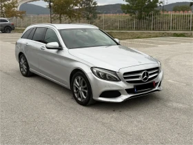     Mercedes-Benz 220 //* 