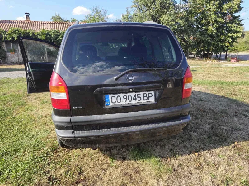 Opel Zafira, снимка 9 - Автомобили и джипове - 47239865