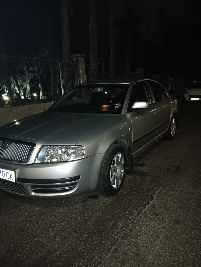 Skoda Superb, снимка 10 - Автомобили и джипове - 48813624