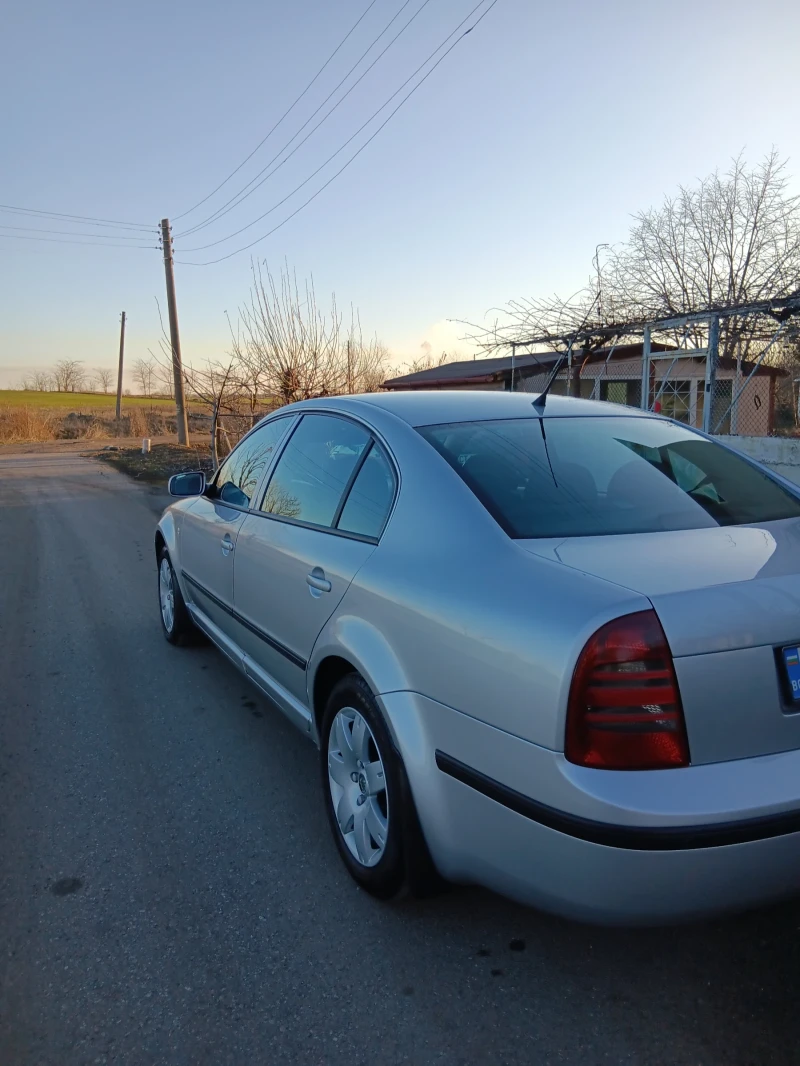 Skoda Superb, снимка 7 - Автомобили и джипове - 48813624