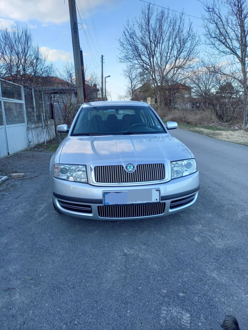 Skoda Superb, снимка 16 - Автомобили и джипове - 48813624