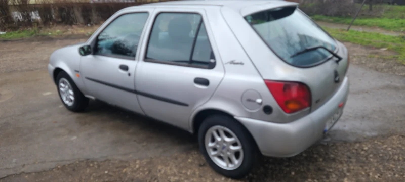 Ford Fiesta, снимка 12 - Автомобили и джипове - 49321778