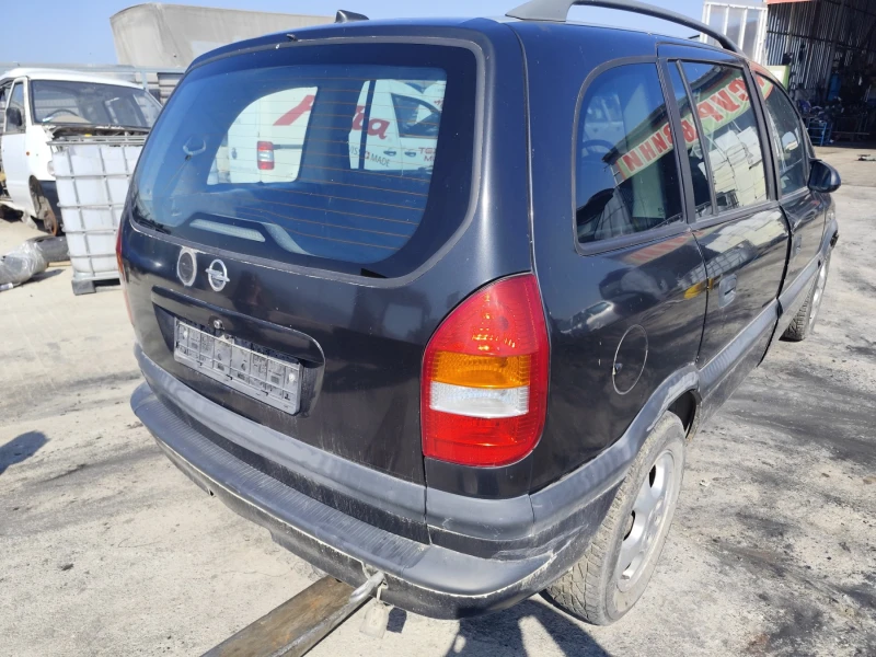 Opel Zafira 2.0, снимка 4 - Автомобили и джипове - 51593168