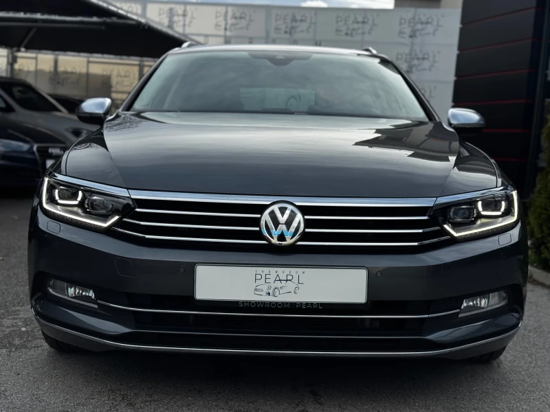 VW Passat 2.0TDI DSG Highline LED PANO Distronic SideAssist, снимка 2 - Автомобили и джипове - 52492511