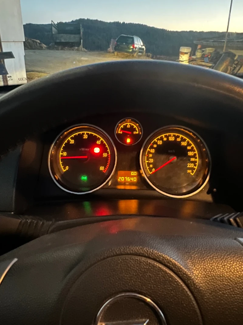 Opel Astra, снимка 2 - Автомобили и джипове - 52827386