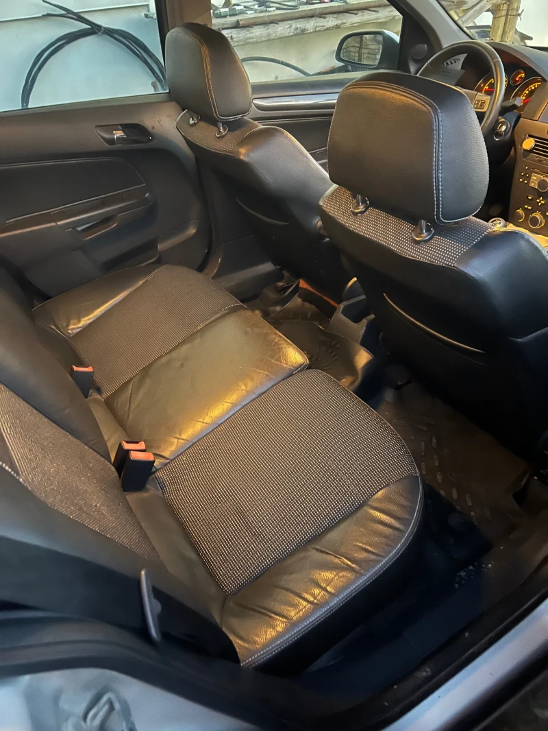 Opel Astra, снимка 4 - Автомобили и джипове - 52827386