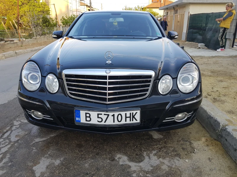 Mercedes-Benz E 220 Avangard, снимка 2 - Автомобили и джипове - 53227332