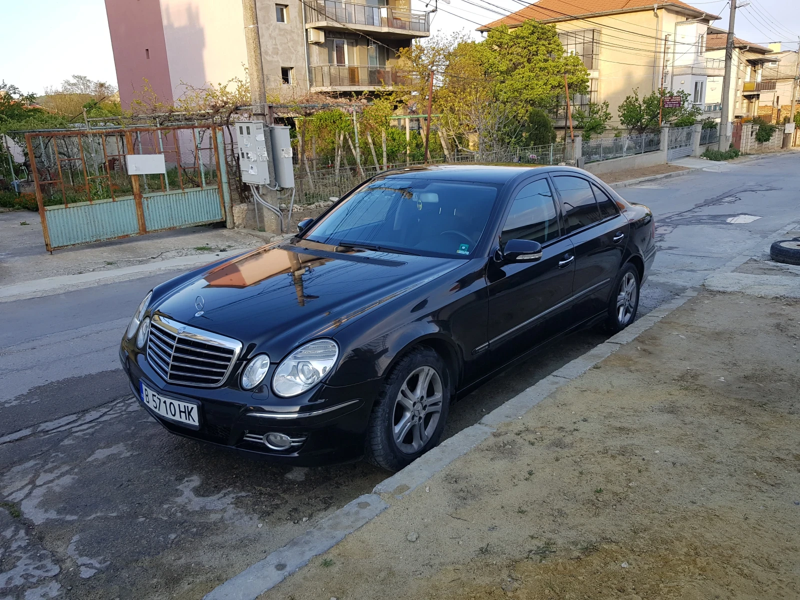 Mercedes-Benz E 220 Avangard, снимка 1