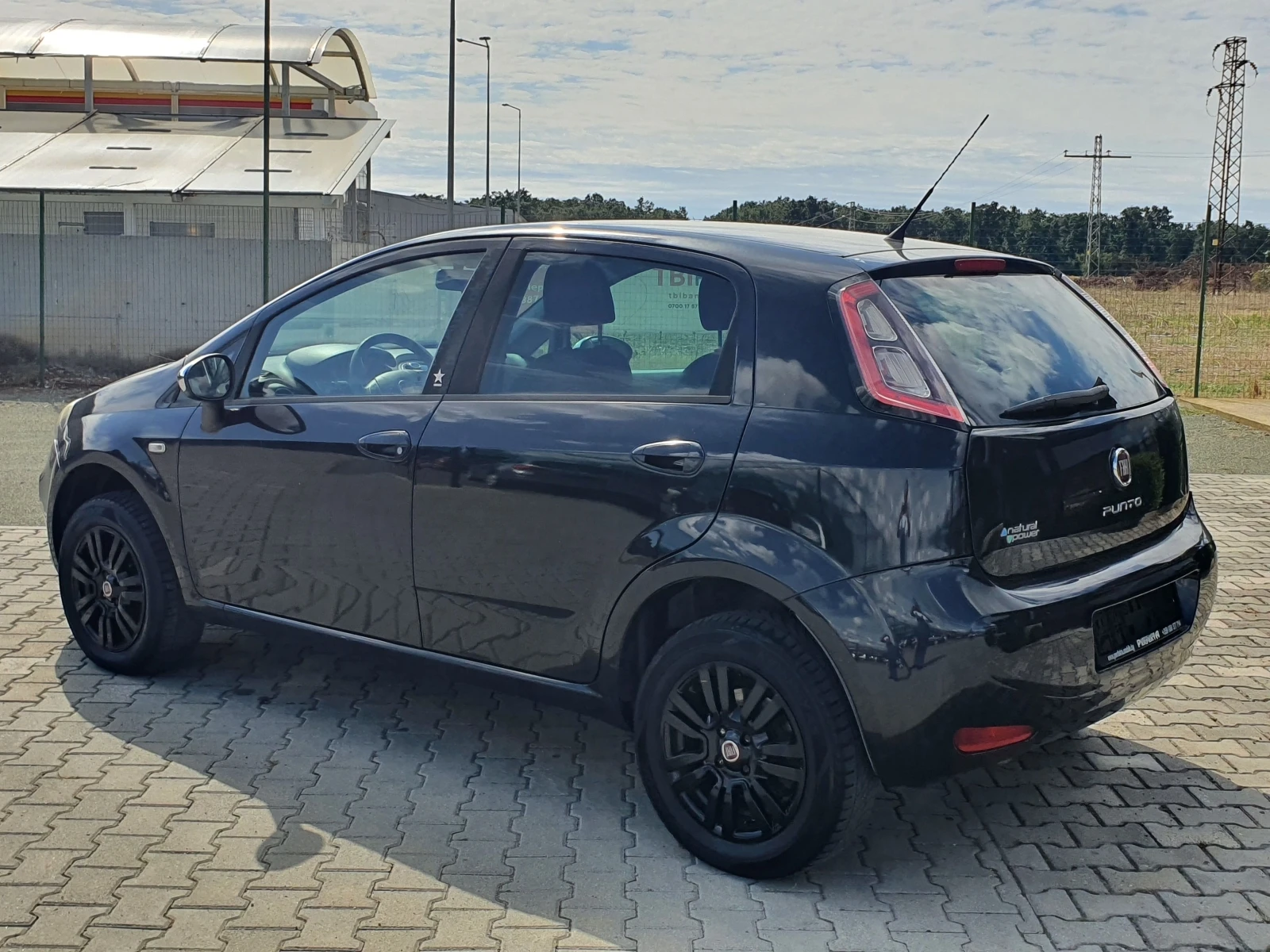 Fiat Punto 1.4 бензин 78к.с  - изображение 10